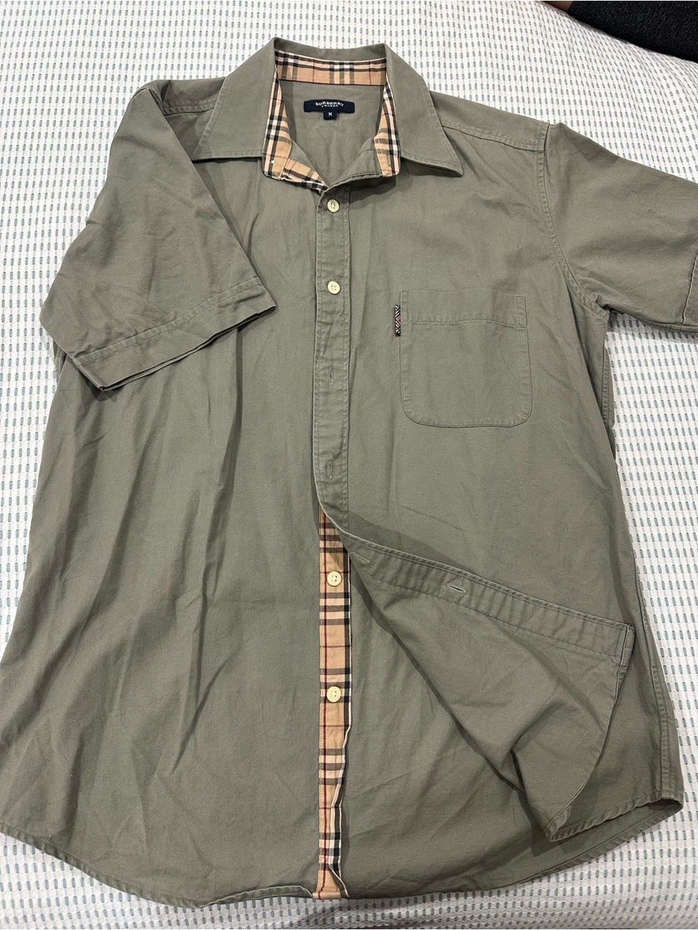 Burberry Men’s Olive Short-Sleeve Button-Up Shirt